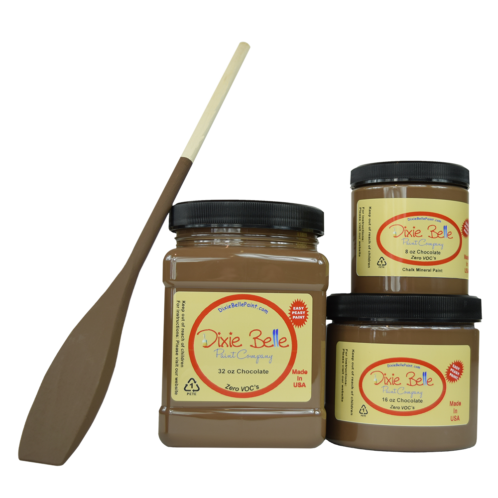 Peinture de couleur chocolat de Dixie Belle. Nous rappelle un chocolat noir crémeux, riche en couleur et ZERO calories. La peinture à la craie minérale de Dixie Belle est un produit de qualité supérieur. Parfaite pour peindre sur les meubles, elle peut aussi très bien être utilisée sur d'autres surfaces comme le bois, le métal, le verre, la céramique, le tissus et plus.