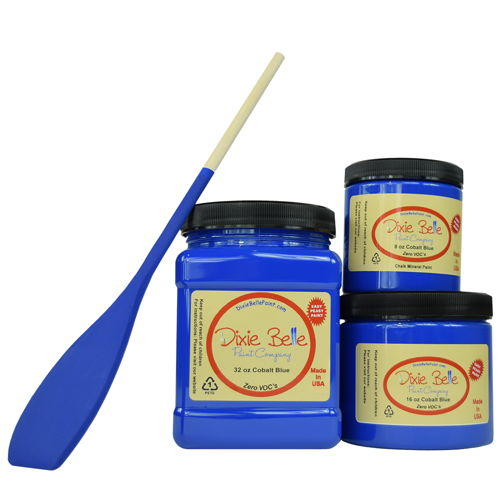 Peinture de couleur "Cobalt Blue" de Dixie Belle. Un bleu vif qui est super amusant ! La peinture Ă la craie minĂ©rale de Dixie Belle est un produit de qualitĂ© supĂ©rieur. Parfaite pour peindre sur les meubles, elle peut aussi trĂšs bien ĂȘtre utilisĂ©e sur d'autres surfaces comme le bois, le mĂ©tal, le verre, la cĂ©ramique, le tissus et plus.
