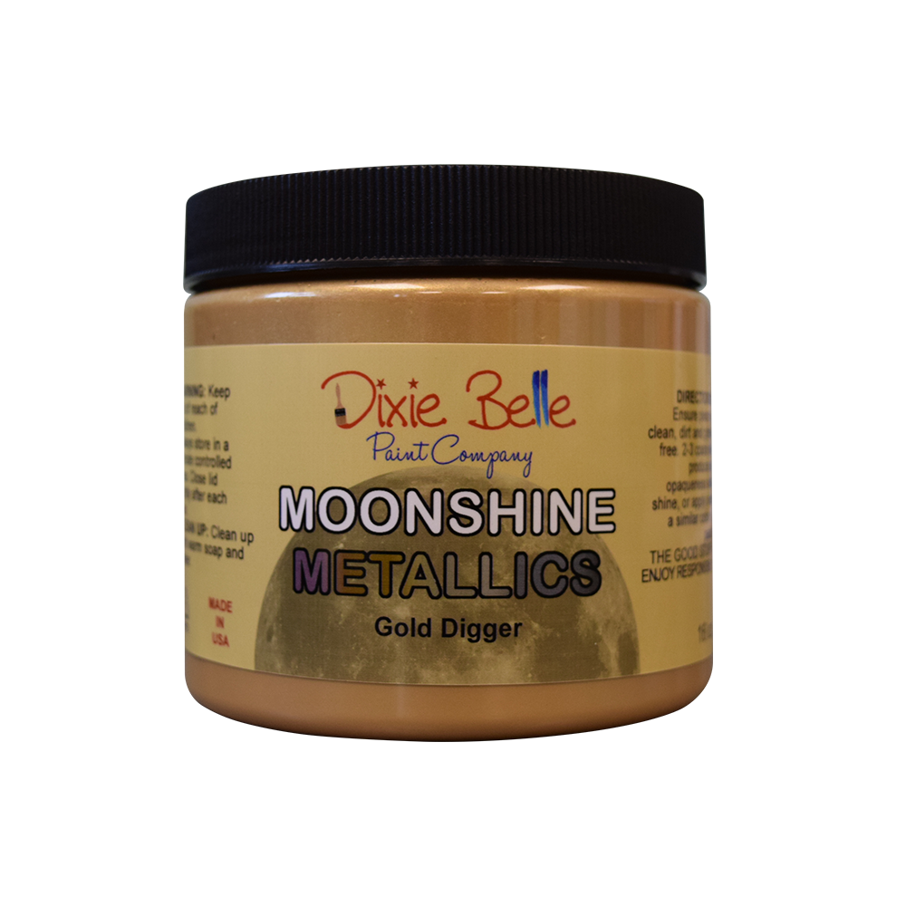 La peinture minérale à la craie métallique Moonshine est une peinture métallique riche et brillante en une seule étape avec de beaux pigments. Veuillez noter : Une couche de base est recommandée, mais pas obligatoire. Peignez cette couleur métallique brillante sur le Colonel Mustard ou Burlap !