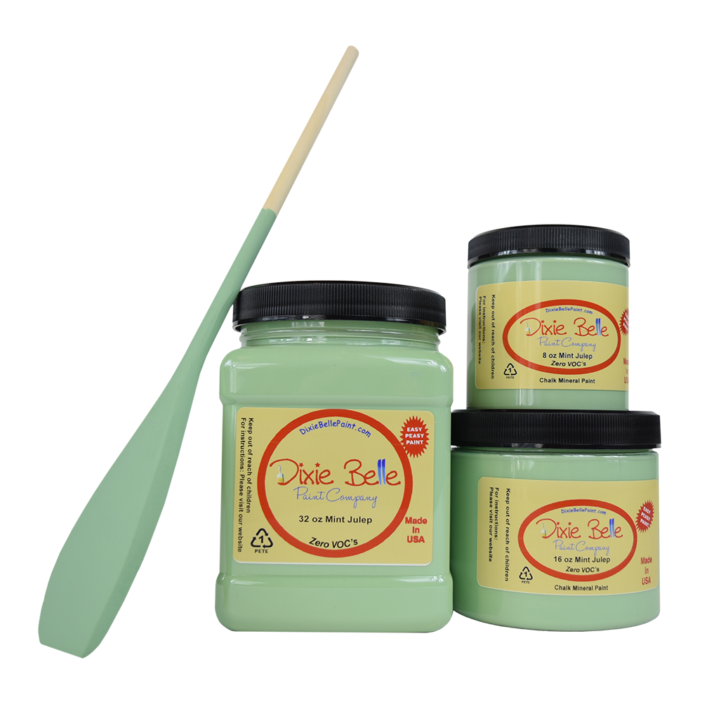 La peinture de couleur "Mint Julep" de Dixie Belle est un beau et rafraîchissant vert clair. La peinture à la craie minérale de Dixie Belle est un produit de qualité supérieur. Parfaite pour peindre sur les meubles, elle peut aussi très bien être utilisée sur d'autres surfaces comme le bois, le métal, le verre, la céramique, le tissus et plus.