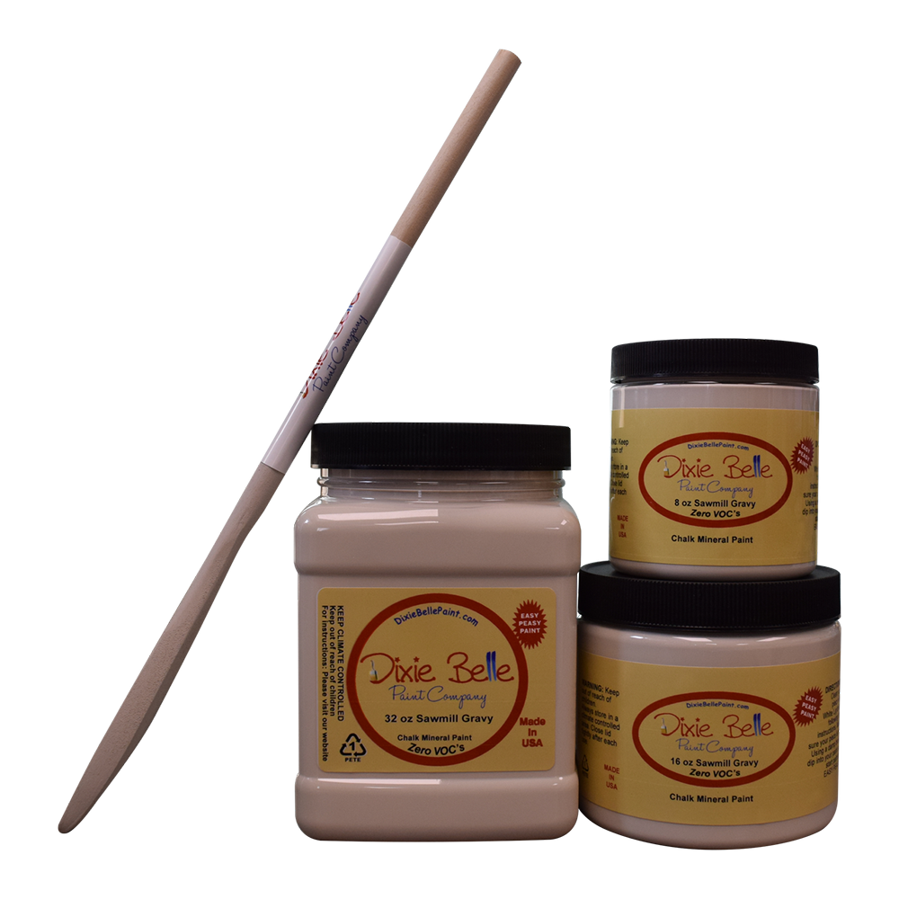 La peinture de couleur "Samwill Gravy" de Dixie Belle est un beige lisse. Tout comme le dĂ©licieux plat rĂ©confortant, cette couleur apaisante a la chaleur du brun mĂ©langĂ©e Ă la douceur du blanc. La peinture Ă la craie minĂ©rale de Dixie Belle est un produit de qualitĂ© supĂ©rieur. Parfaite pour peindre sur les meubles, elle peut aussi trĂšs bien ĂȘtre utilisĂ©e sur d'autres surfaces comme le bois, le mĂ©tal, le verre, la cĂ©ramique, le tissus et plus.