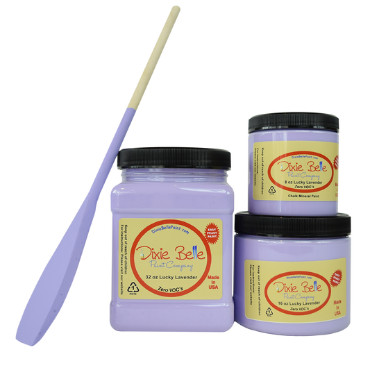 La peinture de couleur "Lucky Lavender" de Dixie Belle est un violet doux. Cette couleur pastel est aussi douce que la fleur et crée facilement un espace serein. Utilisez-la dans une chambre, dans une buanderie ou dans un salon pour une touche apaisante. La peinture à la craie minérale de Dixie Belle est un produit de qualité supérieur. Parfaite pour peindre sur les meubles, elle peut aussi très bien être utilisée sur d'autres surfaces comme le bois, le métal, le verre, la céramique, le tissus et plus.