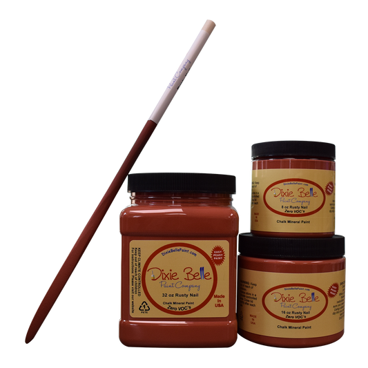 La peinture de couleur "Rusty Nail" de Dixie Belle est un orange brûlé. Cette couleur forte dégage de la chaleur et ajoute une énergie accueillante à votre maison. La peinture à la craie minérale de Dixie Belle est un produit de qualité supérieur. Parfaite pour peindre sur les meubles, elle peut aussi très bien être utilisée sur d'autres surfaces comme le bois, le métal, le verre, la céramique, le tissus et plus.